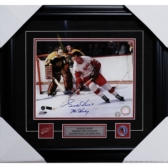 Gordie Howe® (deceased) Framed Autographed Detroit Red Wings 8X10 Photo