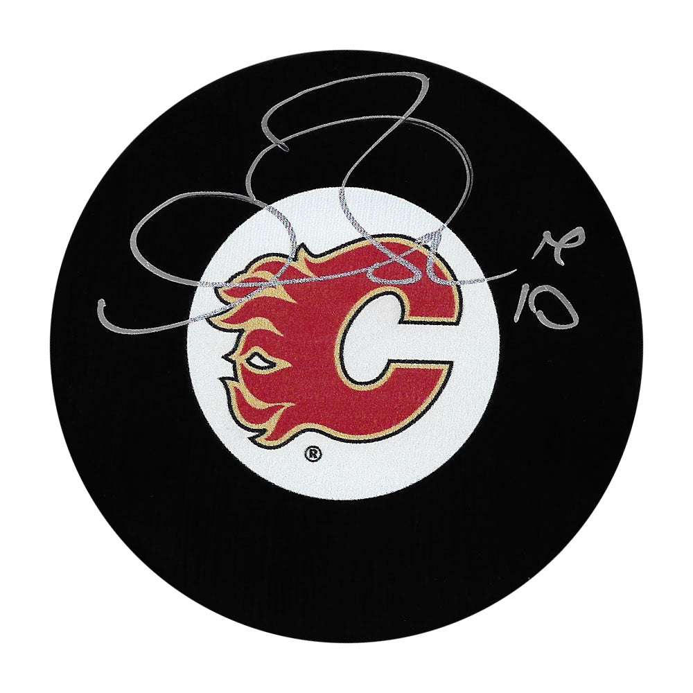 Gary Roberts Autographed Calgary Flames Puck Frozen Pond