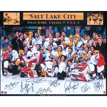 2002 Team Canada Olympic Women Autographed 16X20 Photo