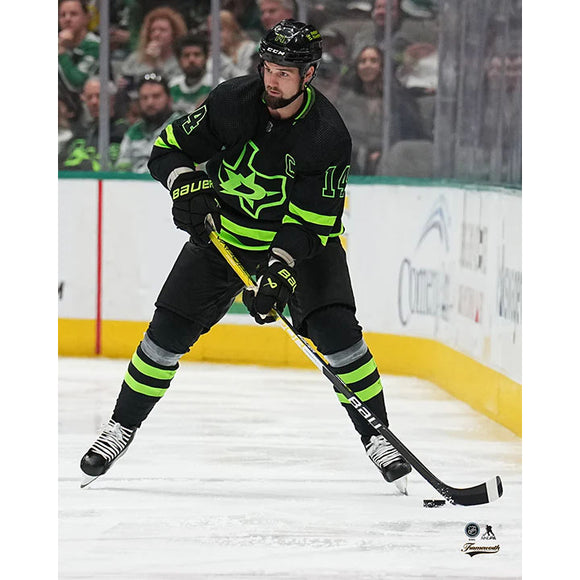 Pre-Order - Jamie Benn Autographed Dallas Stars 8X10 Photo (Alternate)