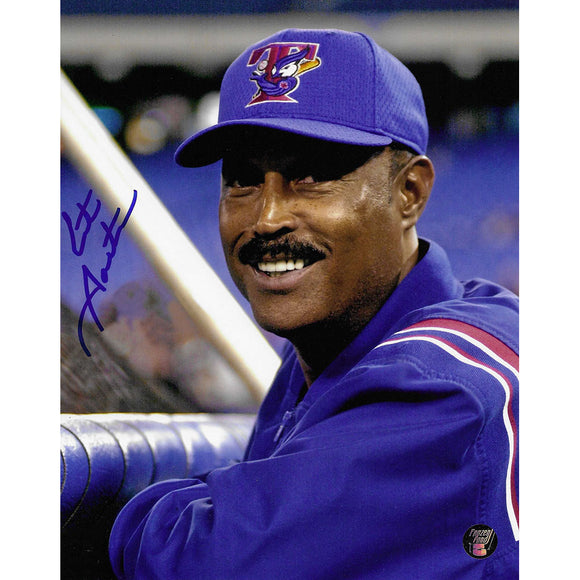 Cito Gaston Autographed Toronto Blue Jays 8X10 Photo (Close-Up)