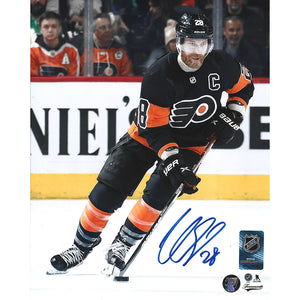 Claude Giroux Autographed Philadelphia Flyers 8X10 Photo