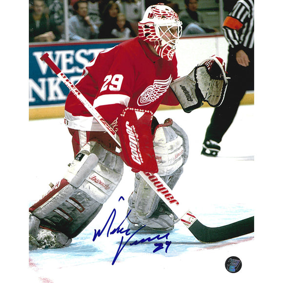 Mike Vernon Autographed Detroit Red Wings 8X10 Photo