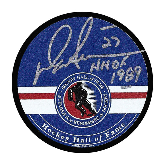 Darryl Sittler Autographed Hockey Hall of Fame Signature Puck