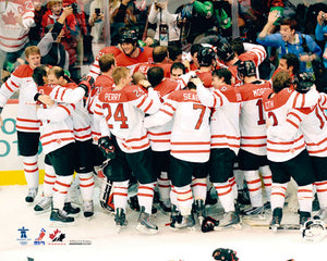 Celebration On Ice Team Canada 2010 Olympics Unsigned 8X10 Photo