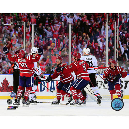 2015 Winter Classic Unsigned 8X10 Photo - Troy Brouwer Goal