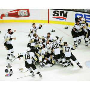 2016 Stanley Cup - Penguins Celebration on Ice Unsigned 8X10 Photo