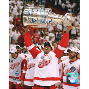 Chris Chelios Autographed Detroit Red Wings 8X10 Photo (w/Cup)