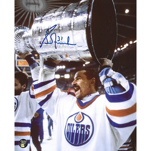 Grant Fuhr Autographed Edmonton Oilers 8X10 Photo (w/Cup)