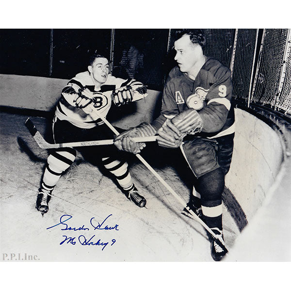 Gordie Howe with Stanley Cup - Signed 8x10 Photo | The Sports Gallery
