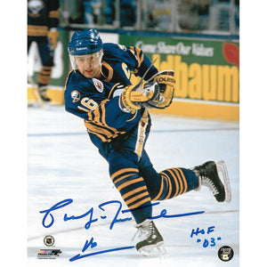 Pat LaFontaine Autographed Buffalo Sabres 8X10 Photo (Shooting)