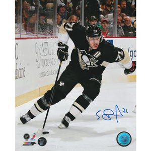 Evgeni Malkin Autographed Pittsburgh Penguins 8X10 Photo (Behind Net)