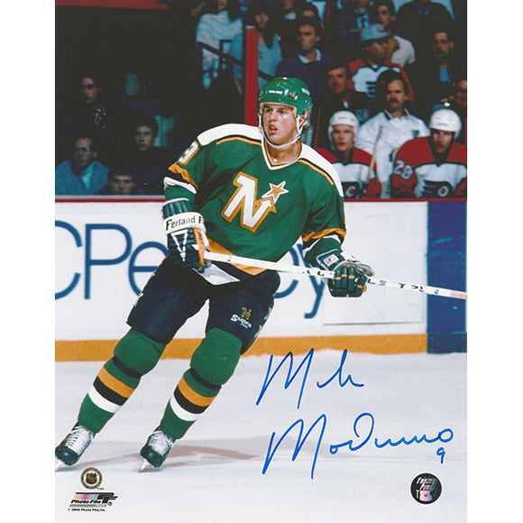 Mike Modano Autographed Minnesota North Stars 8X10 Photo