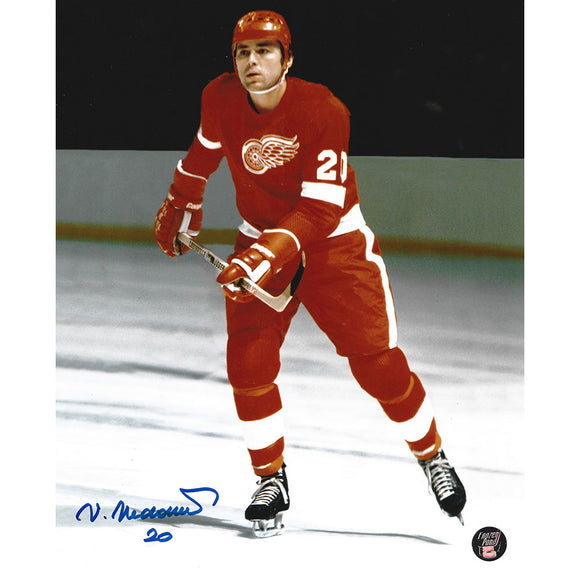 Vaclav Nedomansky Autographed Detroit Red Wings 8X10 Photo