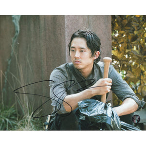 Steven Yeun Autographed The Walking Dead 8X10 Photo (w/bat)