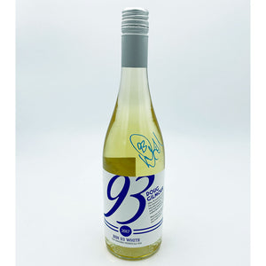 Doug Gilmour Autographed Doug Gilmour White Wine Bottle