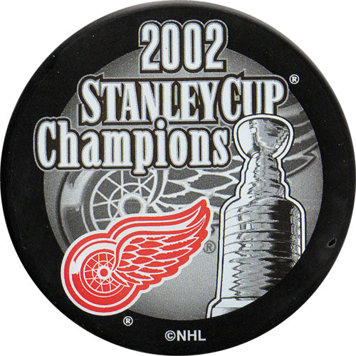 Detroit Red Wings Puck - Stanley Cup Years Gold Medallion