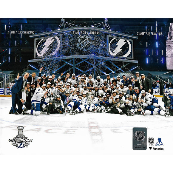 2020 Stanley Cup - Tampa Bay Lightning 8X10 Team Photo w/Cup