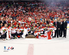 Team Canada at Centre Ice 2010 Olympics Unsigned 8X10 Photo